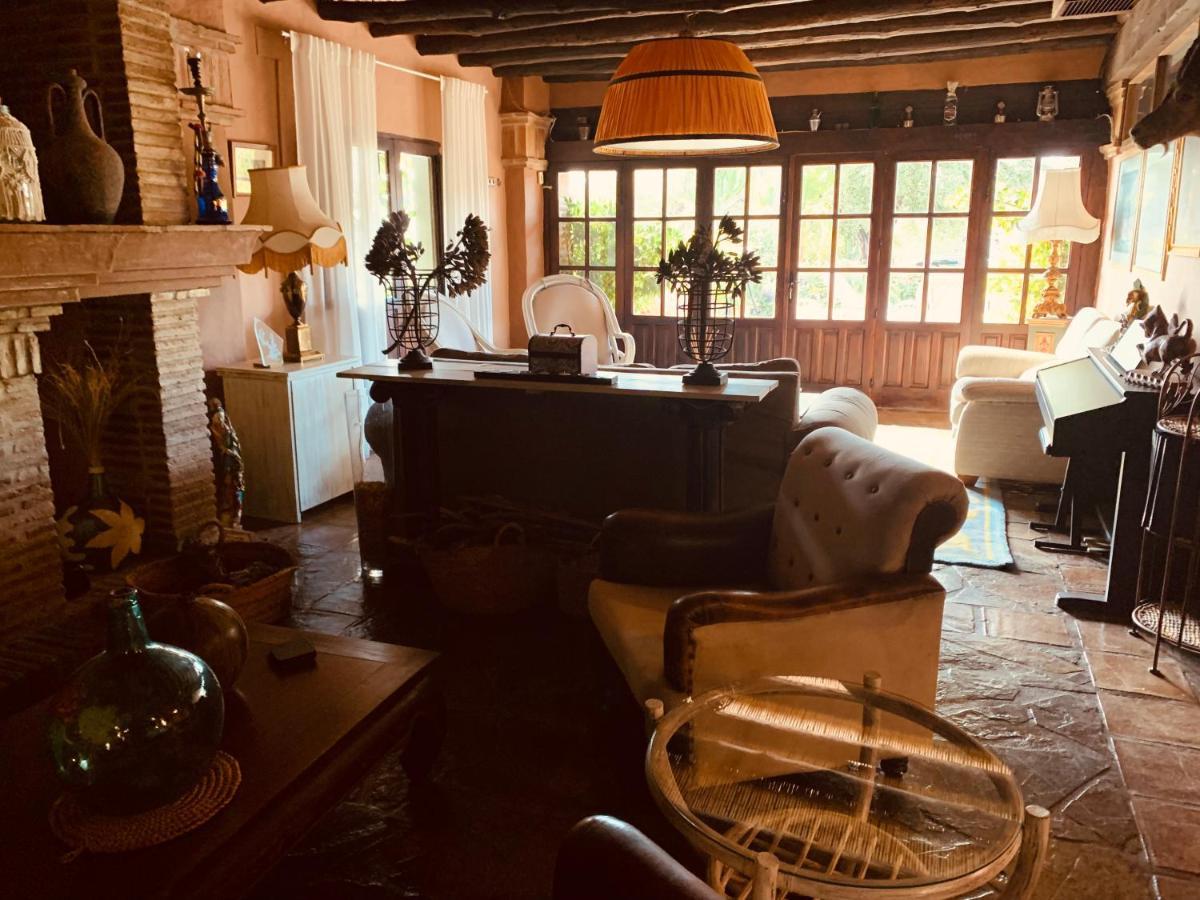 Hotel Rural Jarales Istan