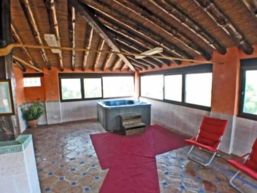 Rural Jarales Hotel 2*